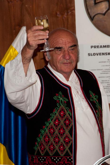 201205141756530.kniha_30_frank_6